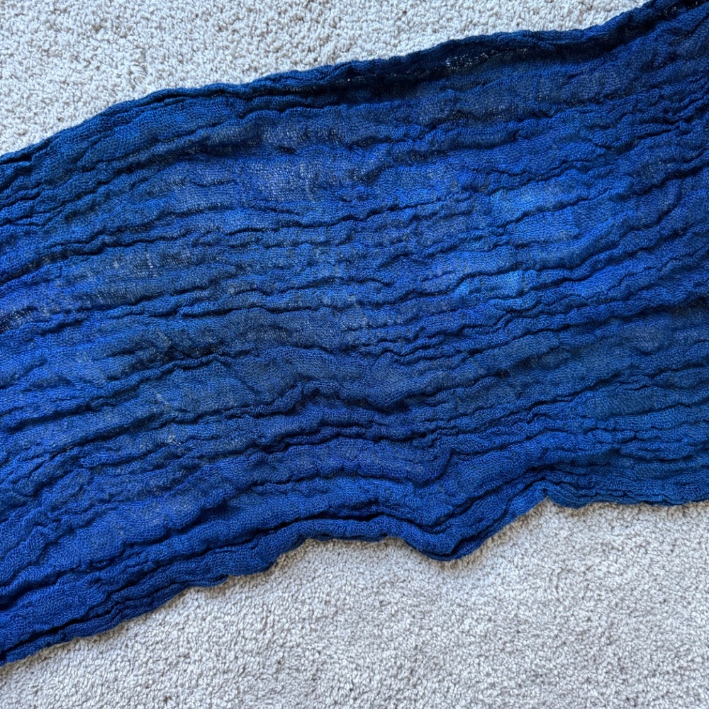 Handmade from Helsinki linen scarf - Picture 5 of 7